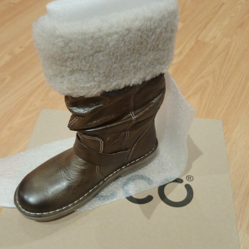 🆕 Ecco Girl's Leather Boots